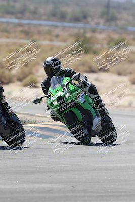 media/Oct-02-2025-Racers Edge (Thu) [[2c91cb6ab3]]/3-B Group/Session 3-Turn 16 (12pm)/